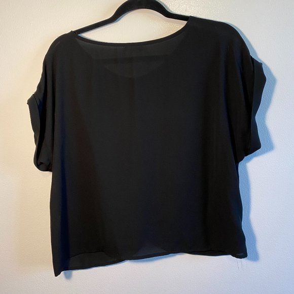 Black blouse with a tie center - Picture 4 of 4